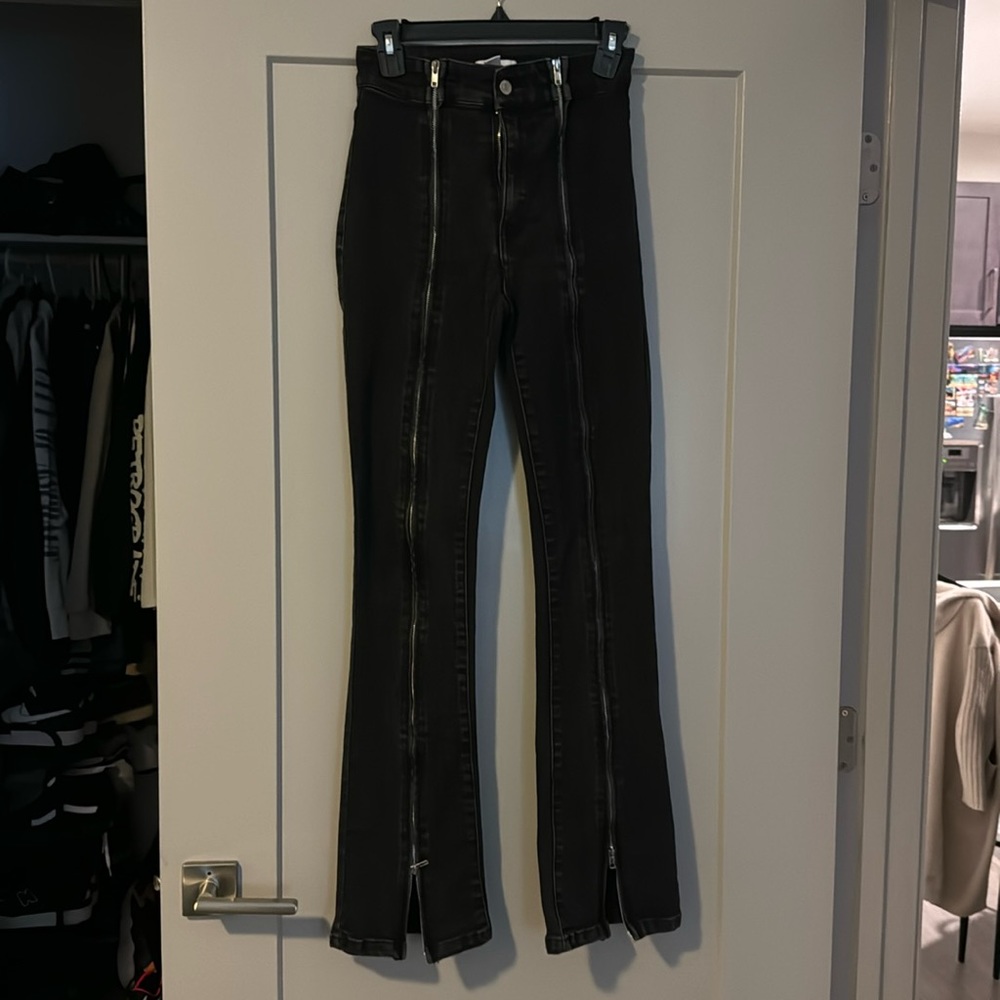 Black Zipper Jeans